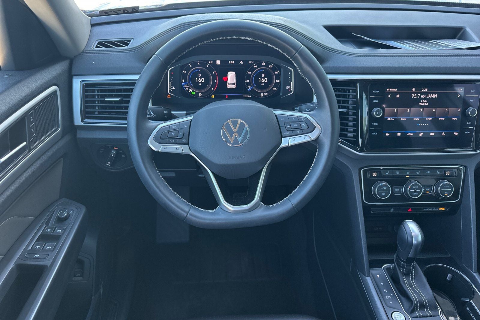 2023 Volkswagen Atlas SEL