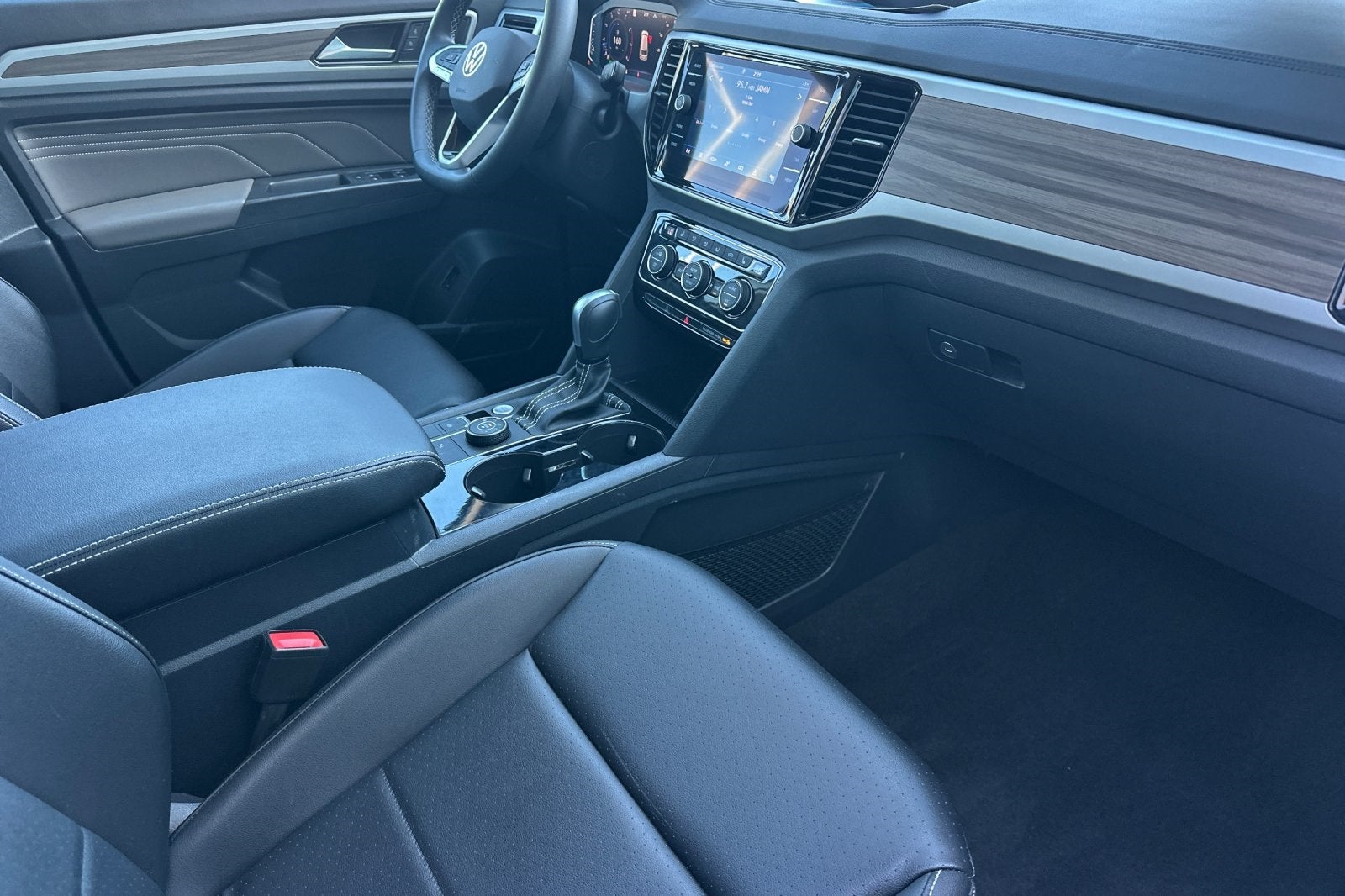 2023 Volkswagen Atlas SEL