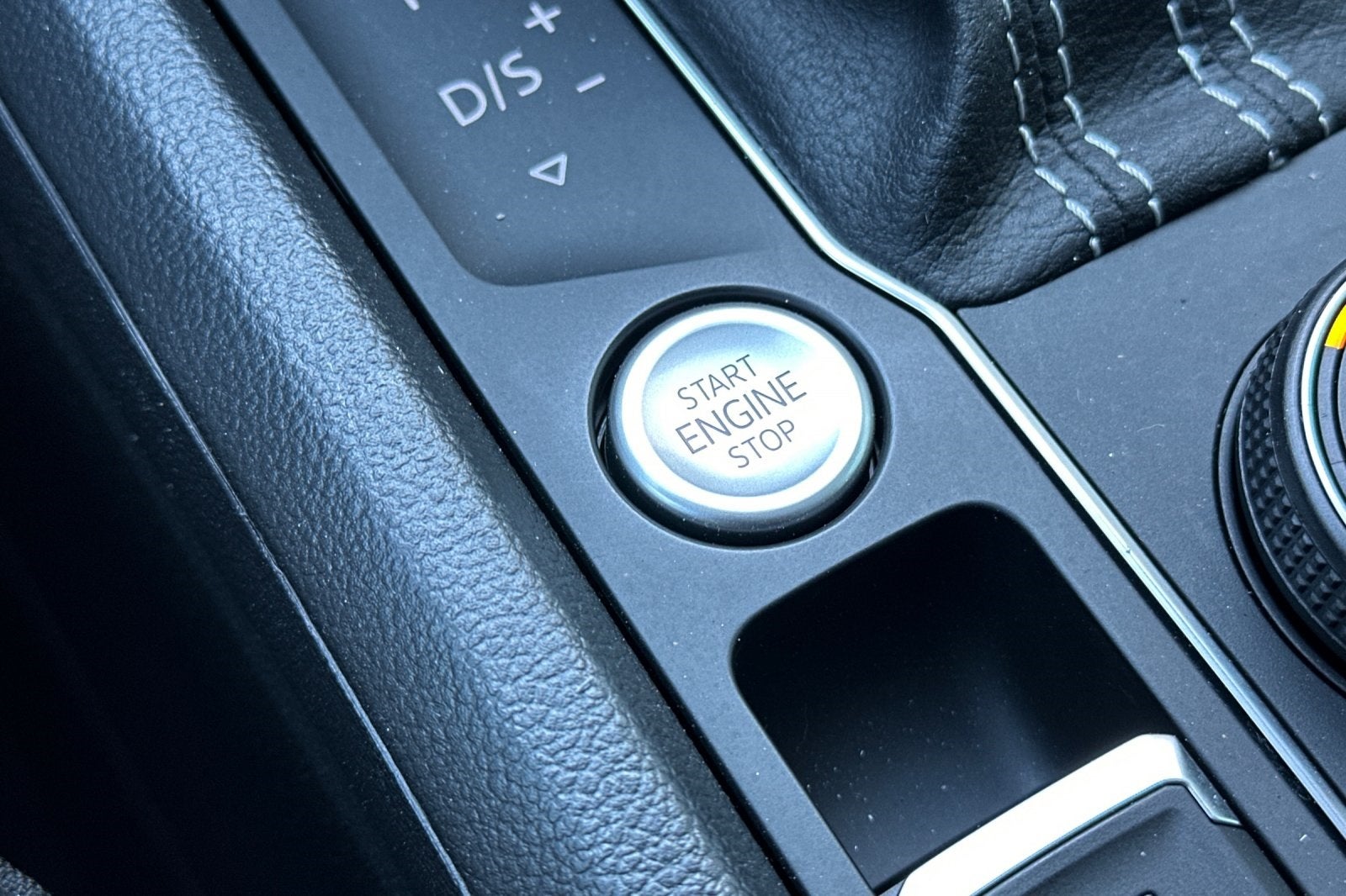 2023 Volkswagen Atlas SEL