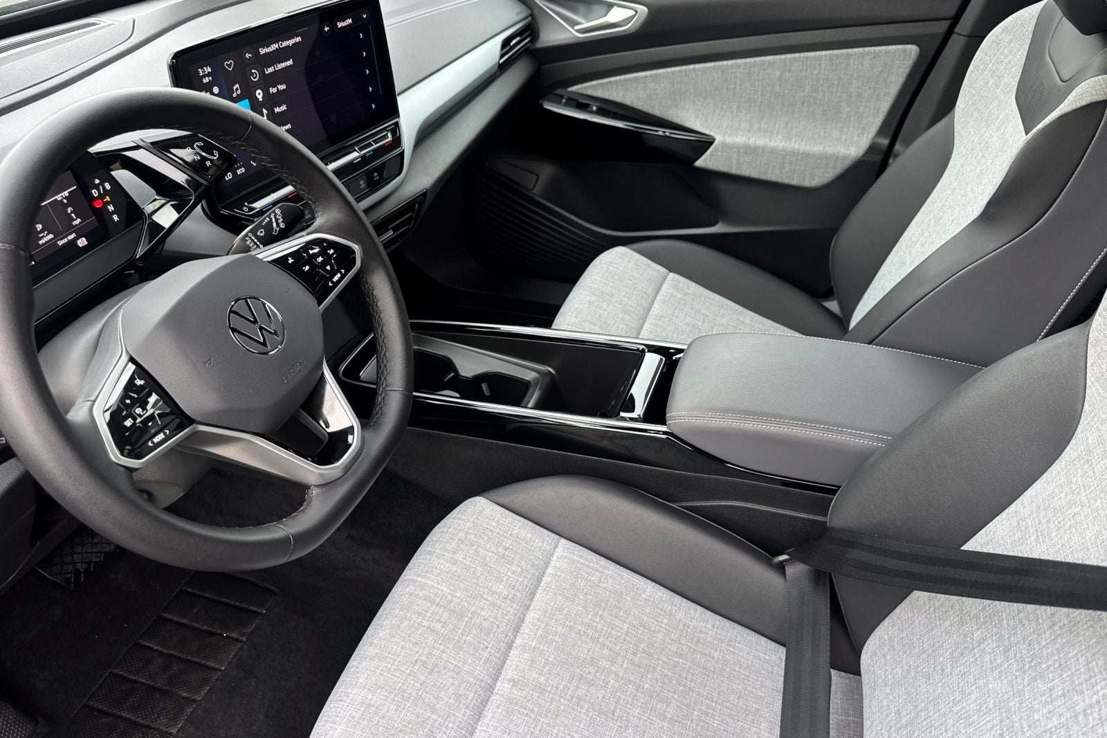 2023 Volkswagen ID.4 Pro