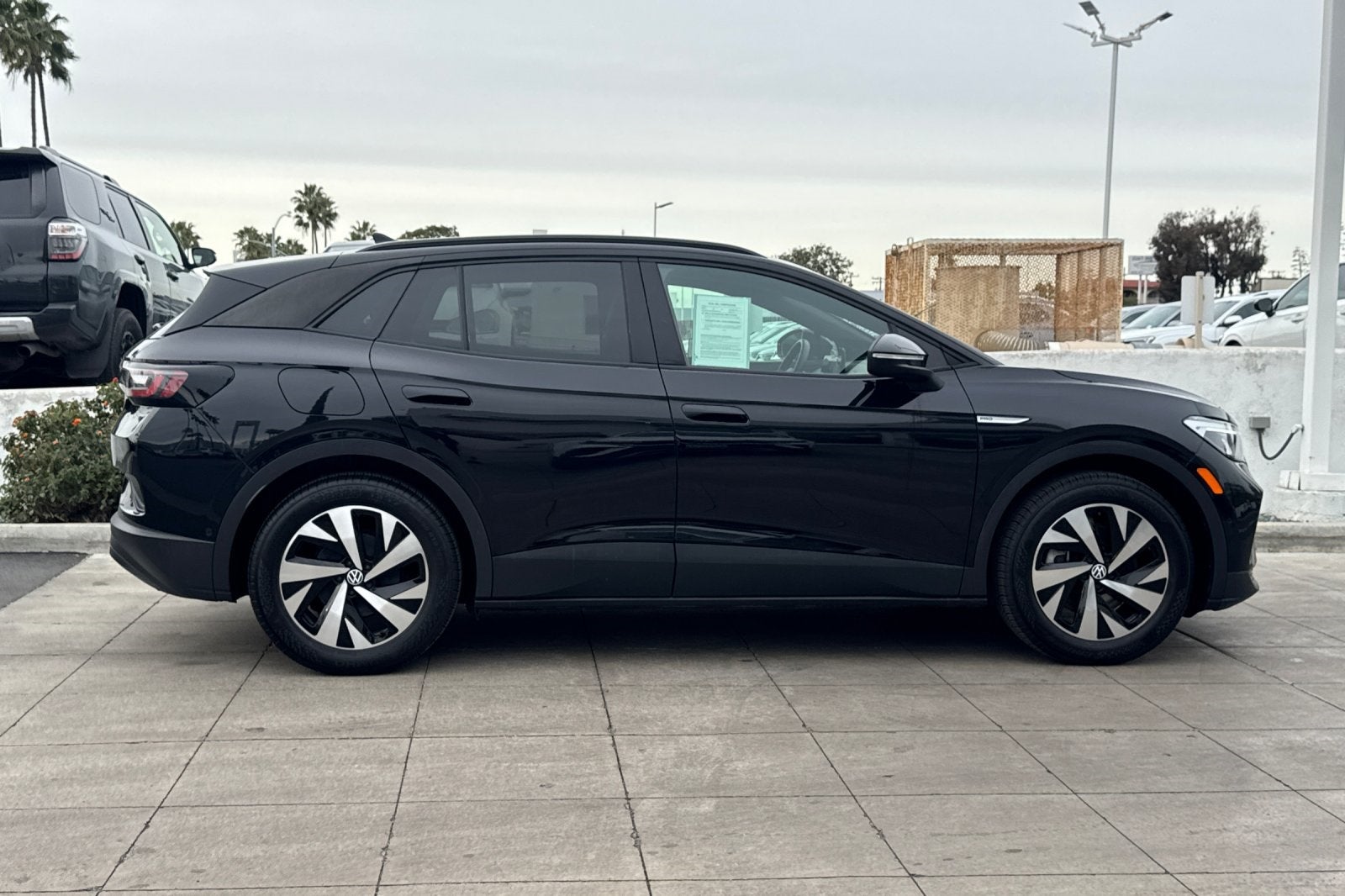 2023 Volkswagen ID.4 Pro