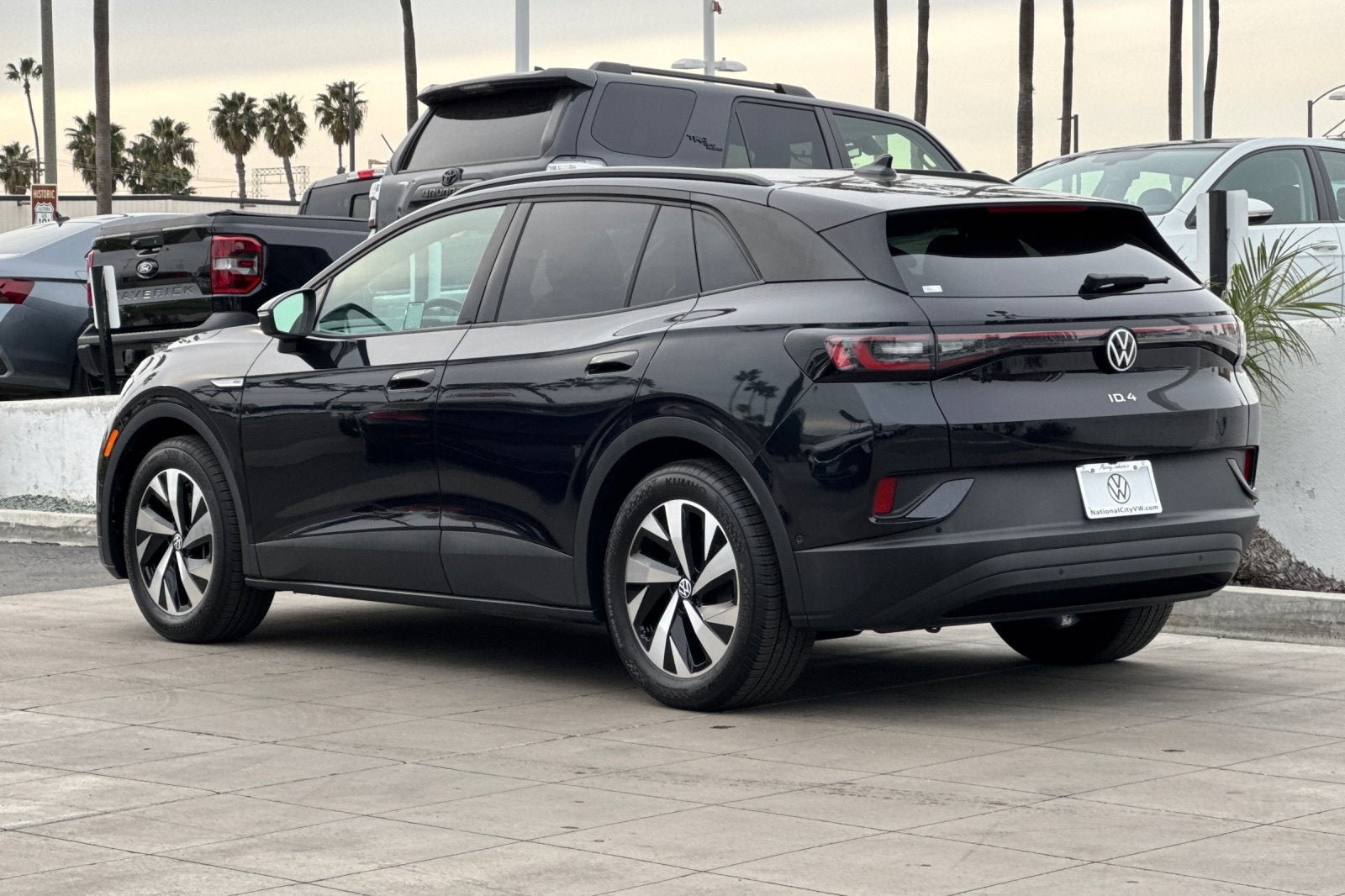 2023 Volkswagen ID.4 Pro