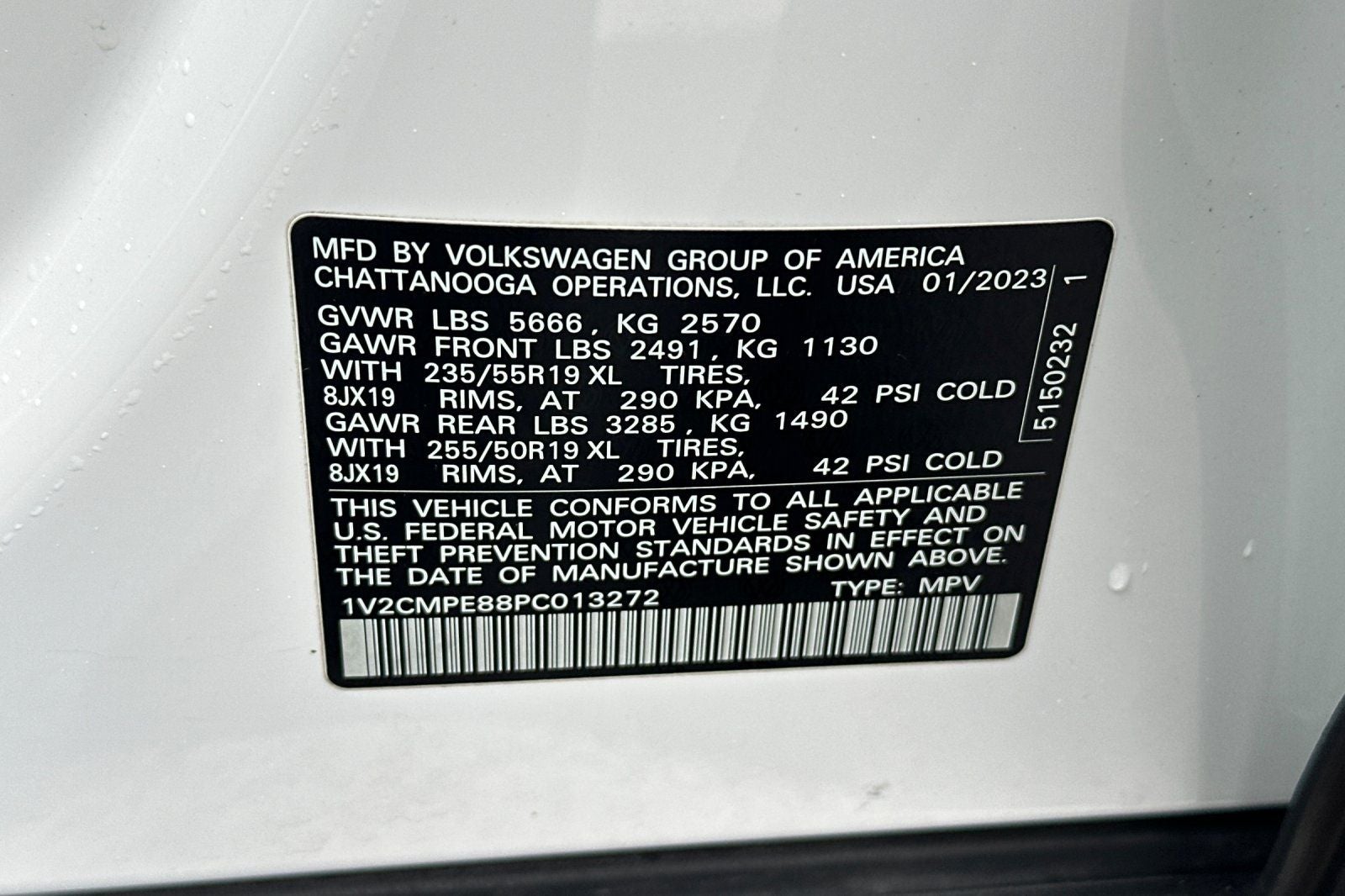 2023 Volkswagen ID.4 Pro