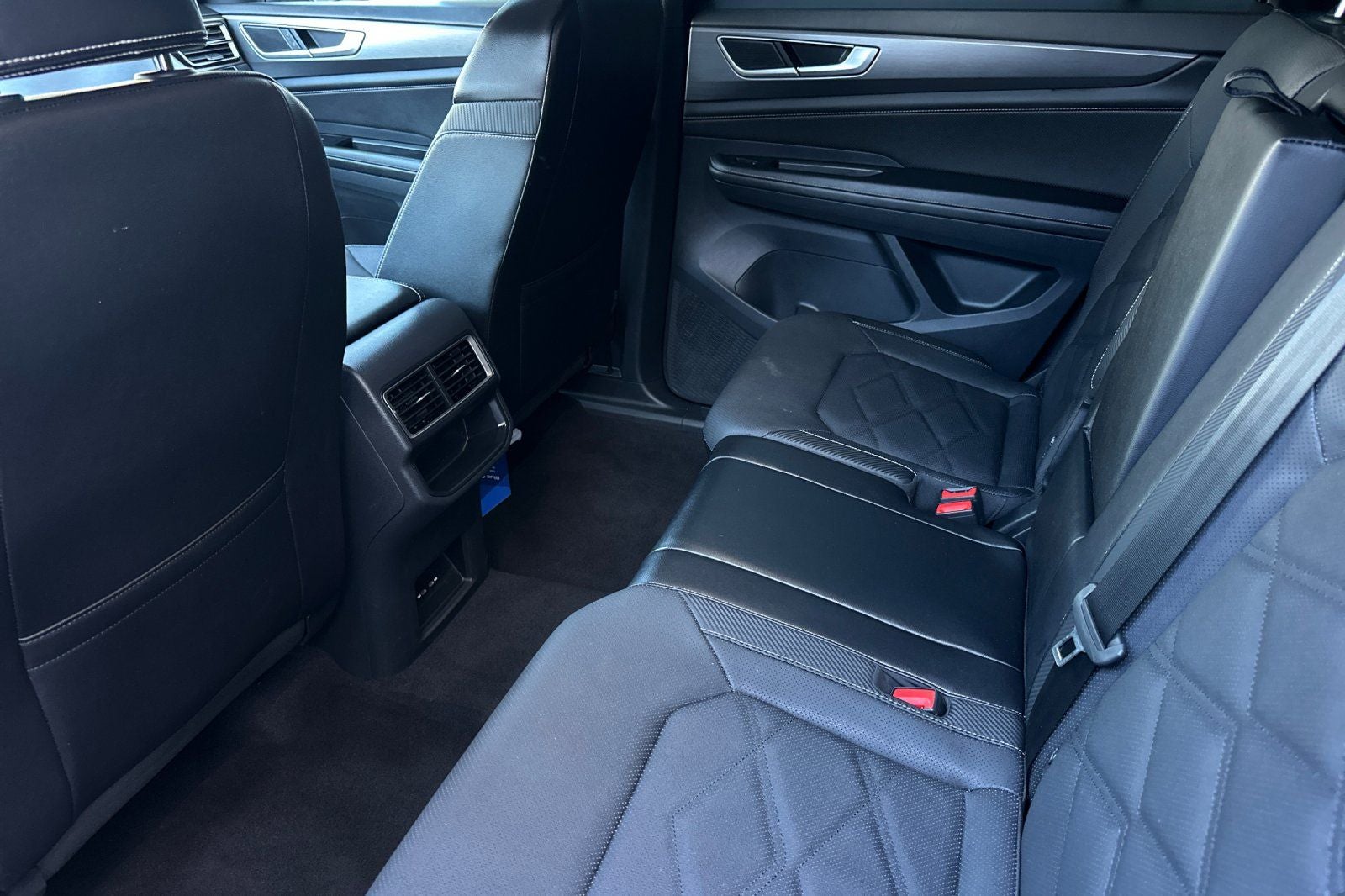 2024 Volkswagen Atlas Cross Sport 2.0T SE