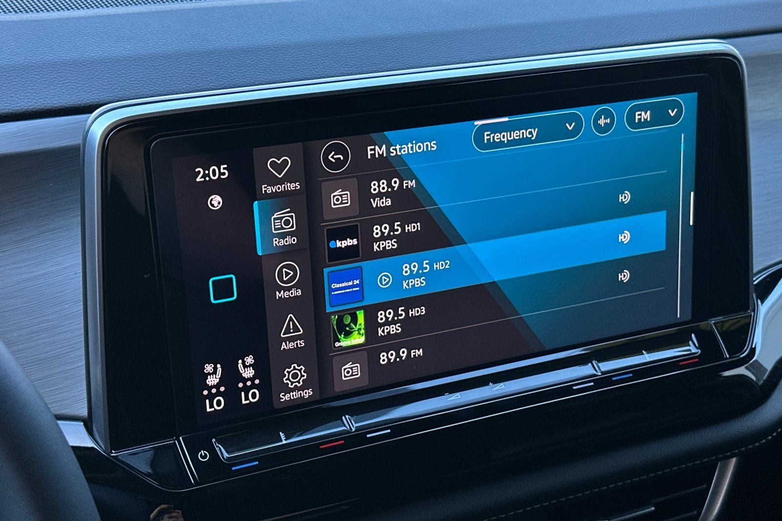 2024 Volkswagen Atlas Cross Sport 2.0T SE