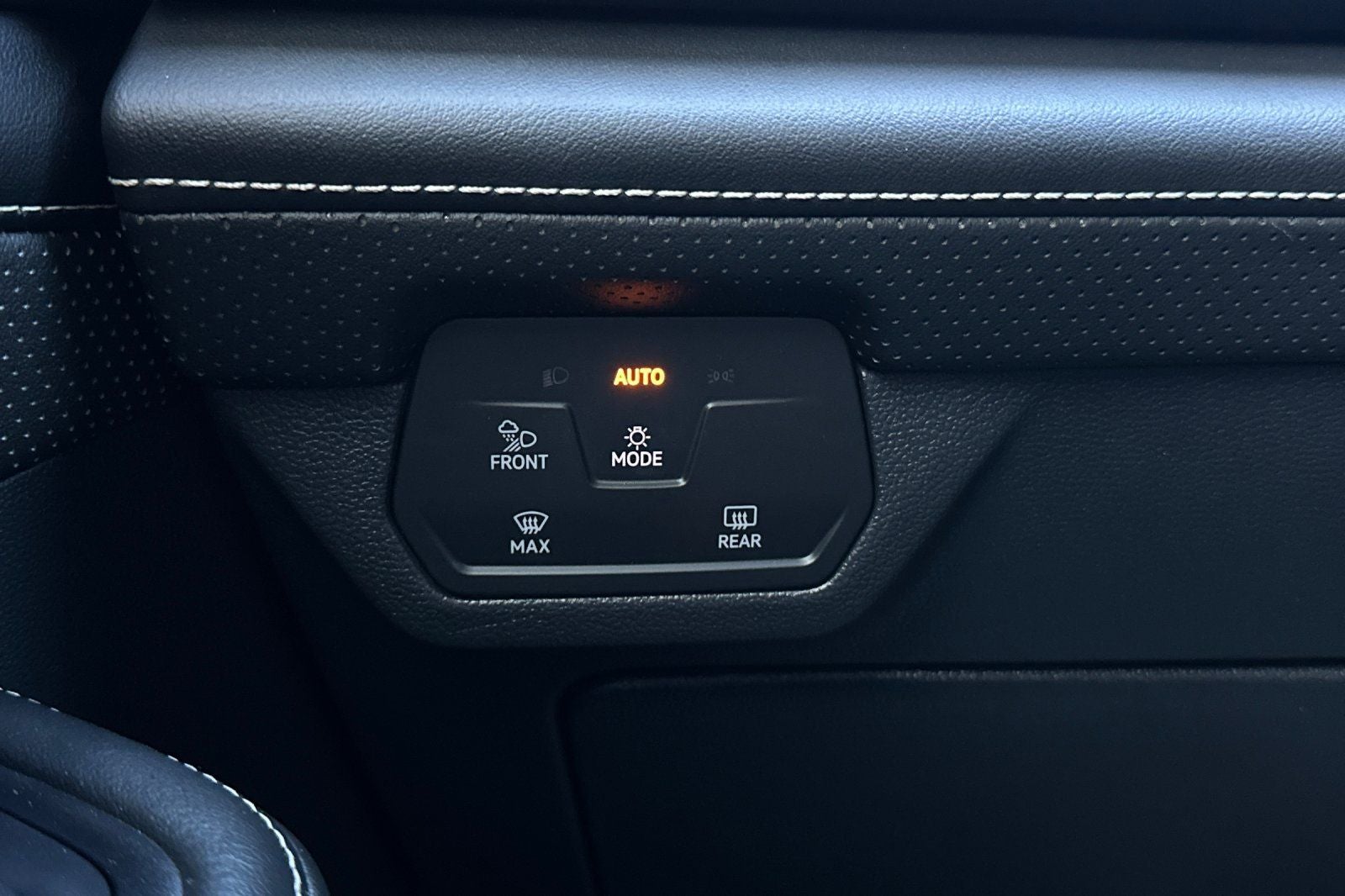 2024 Volkswagen Atlas Cross Sport 2.0T SE