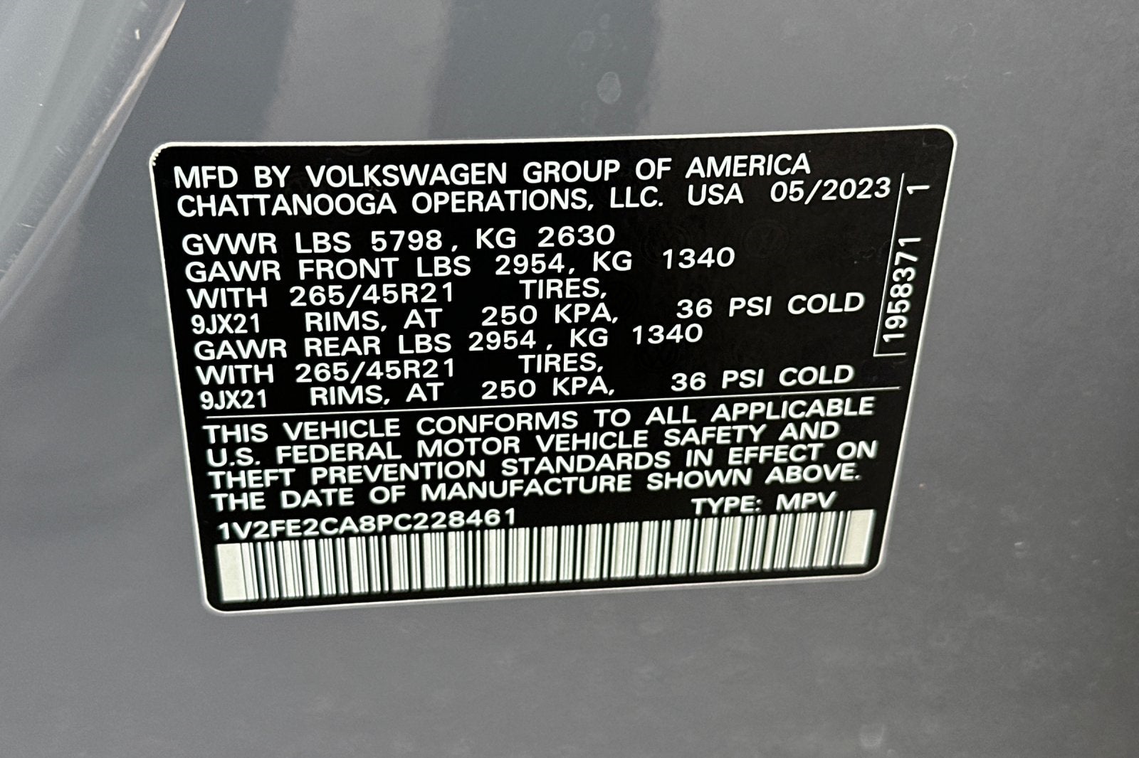 2023 Volkswagen Atlas Cross Sport 3.6L V6 SEL Premium R-Line