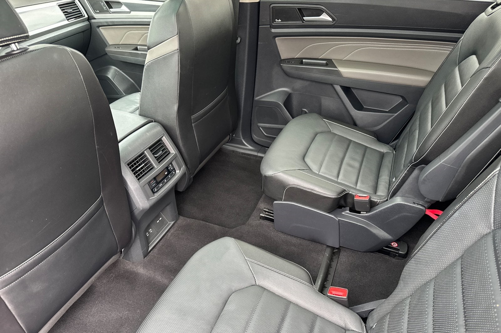 2023 Volkswagen Atlas 3.6L V6 SEL Premium R-Line
