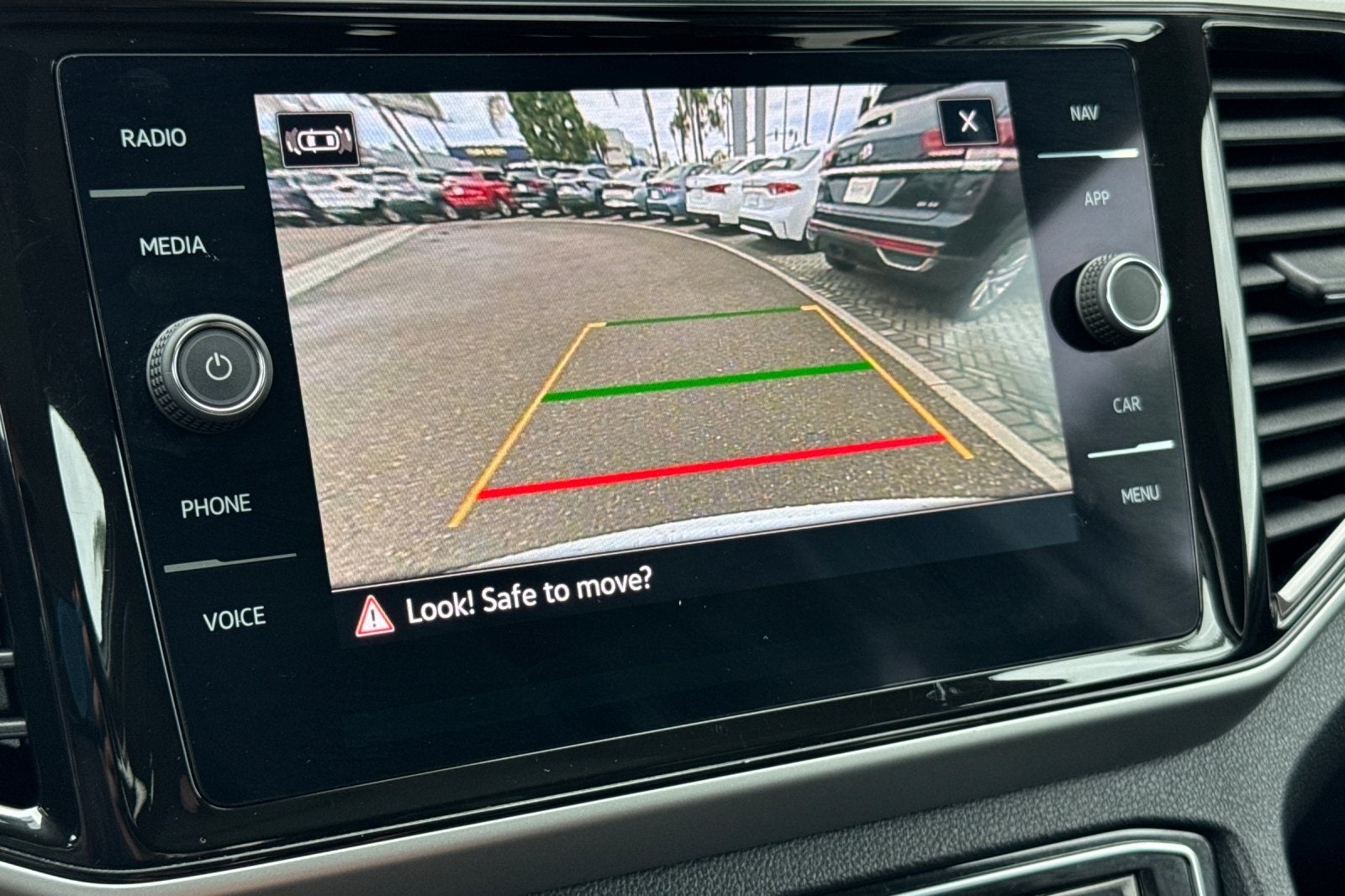 2023 Volkswagen Atlas 3.6L V6 SEL Premium R-Line