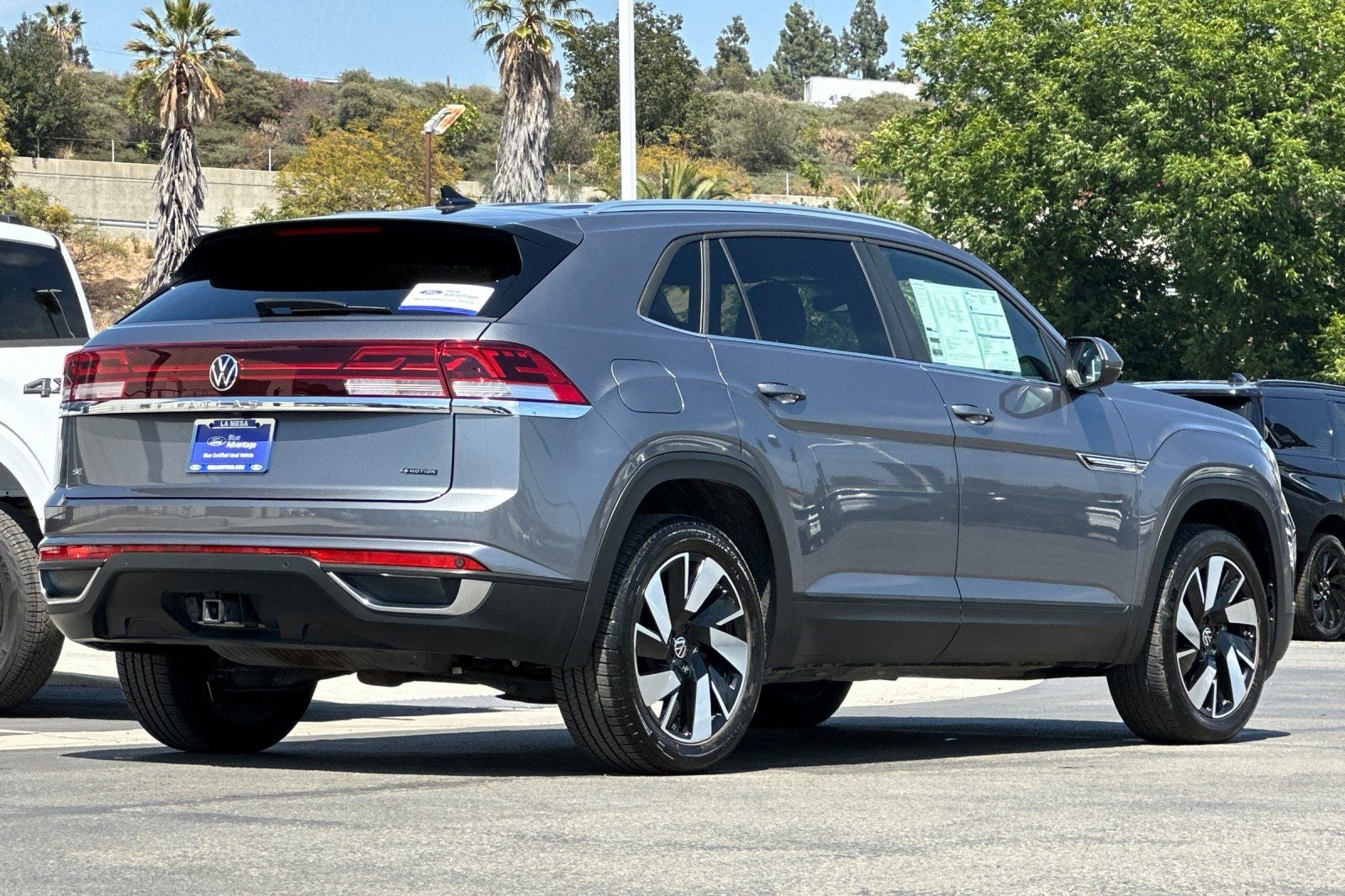 2024 Volkswagen Atlas Cross Sport 2.0T SE w/Technology