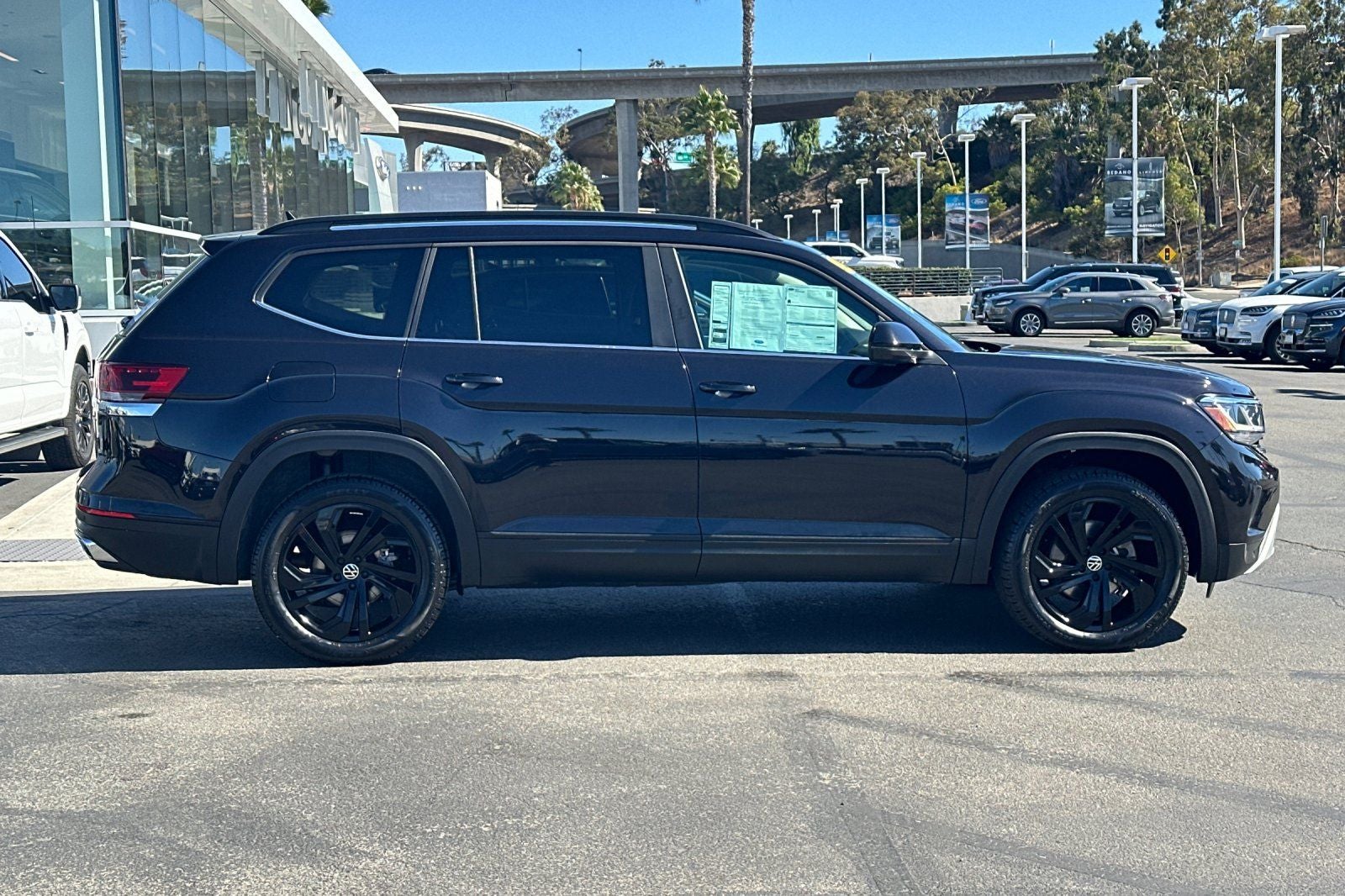 2023 Volkswagen Atlas 3.6L V6 SE w/Technology