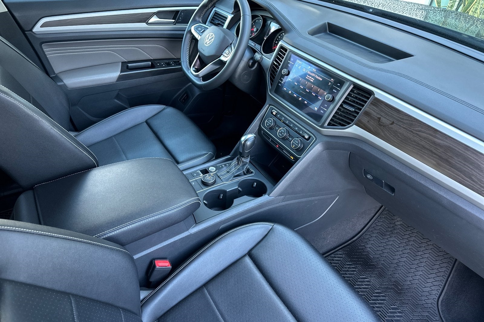 2021 Volkswagen Atlas 3.6L V6 SE w/Technology