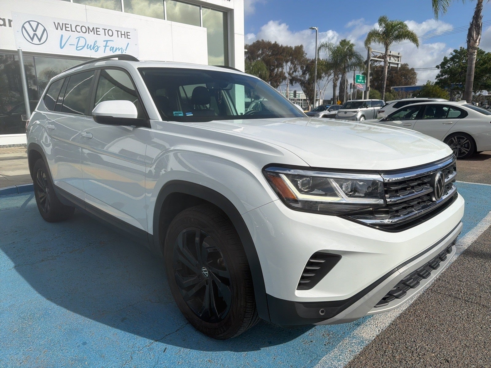 2022 Volkswagen Atlas 3.6L V6 SE w/Technology