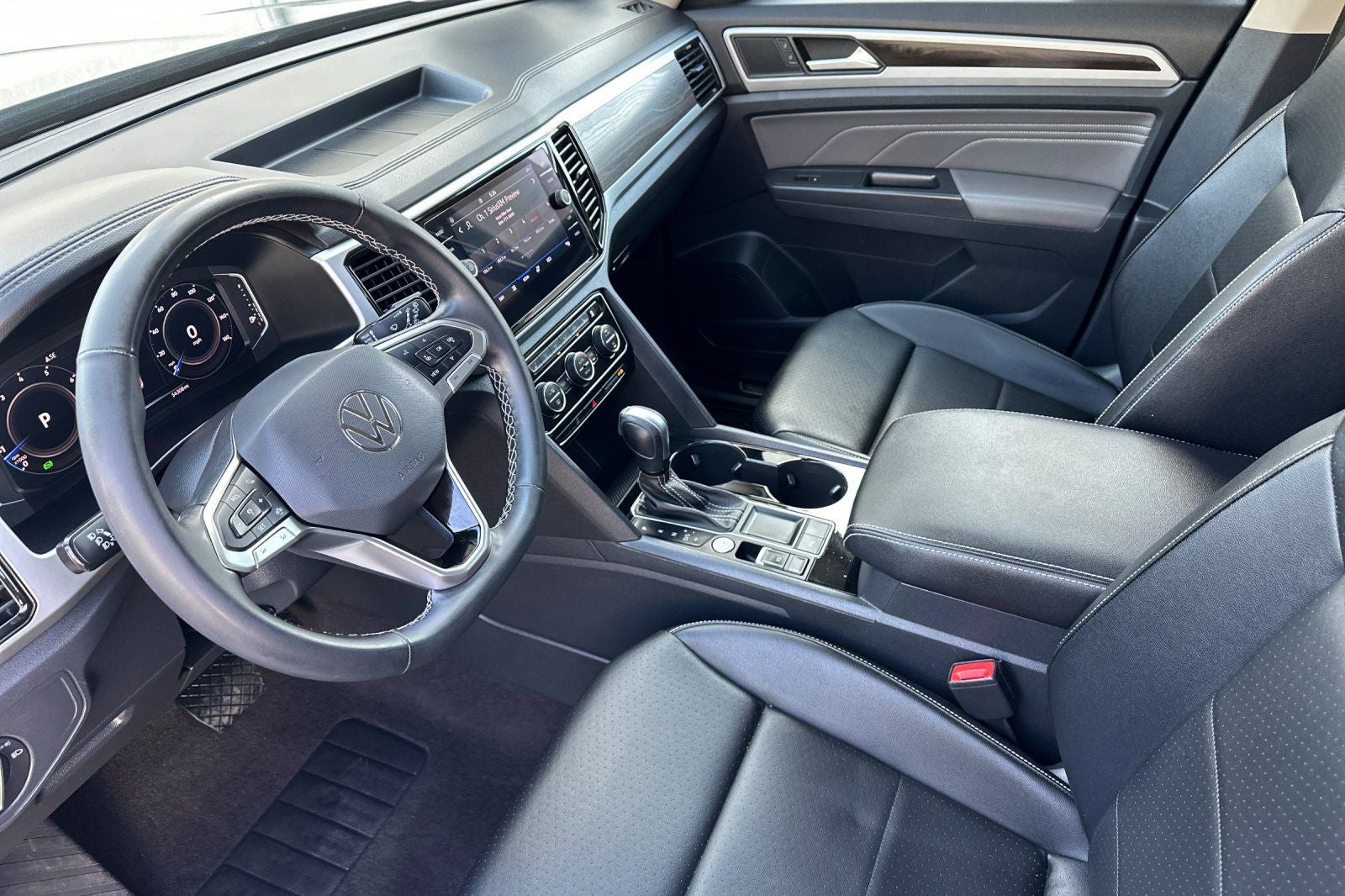 2022 Volkswagen Atlas 3.6L V6 SE w/Technology