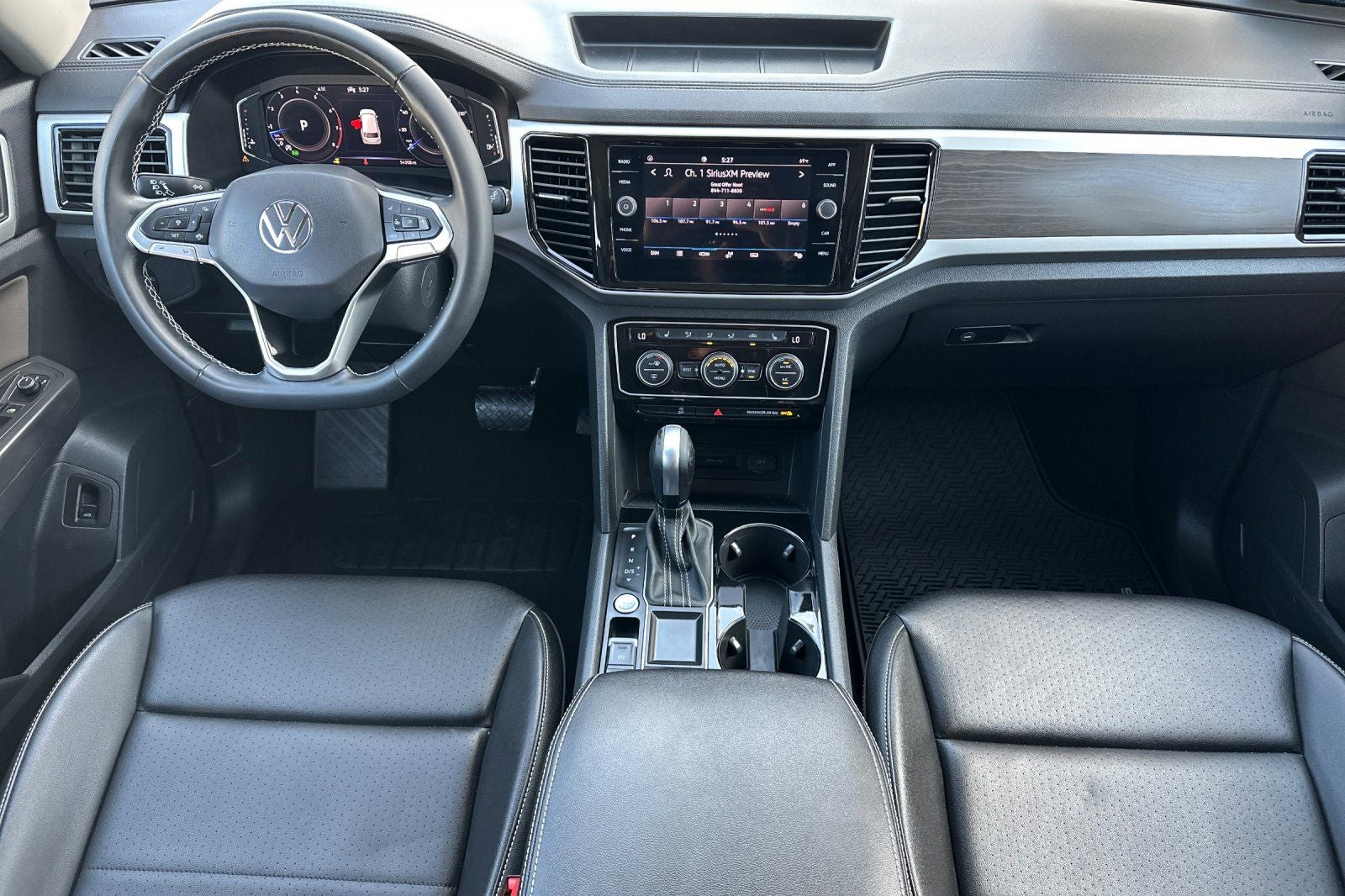 2022 Volkswagen Atlas 3.6L V6 SE w/Technology