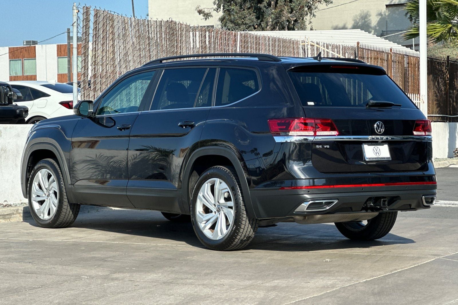 2022 Volkswagen Atlas 3.6L V6 SE w/Technology