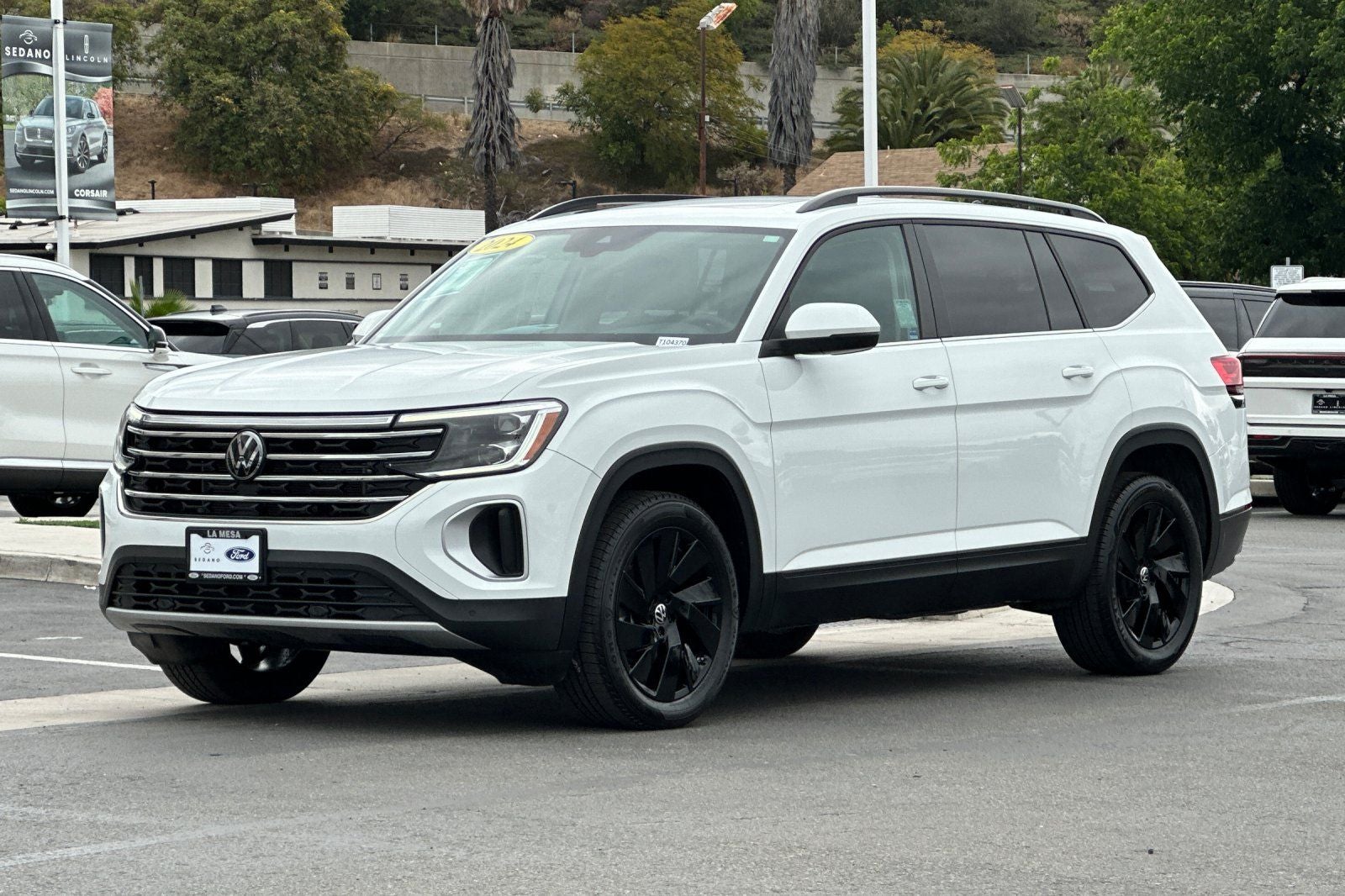 2024 Volkswagen Atlas 2.0T SE w/Technology