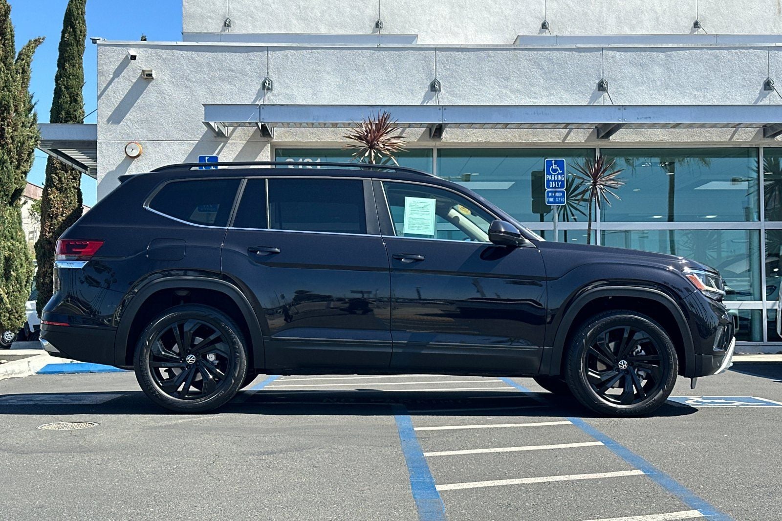 2022 Volkswagen Atlas 3.6L V6 SE w/Technology