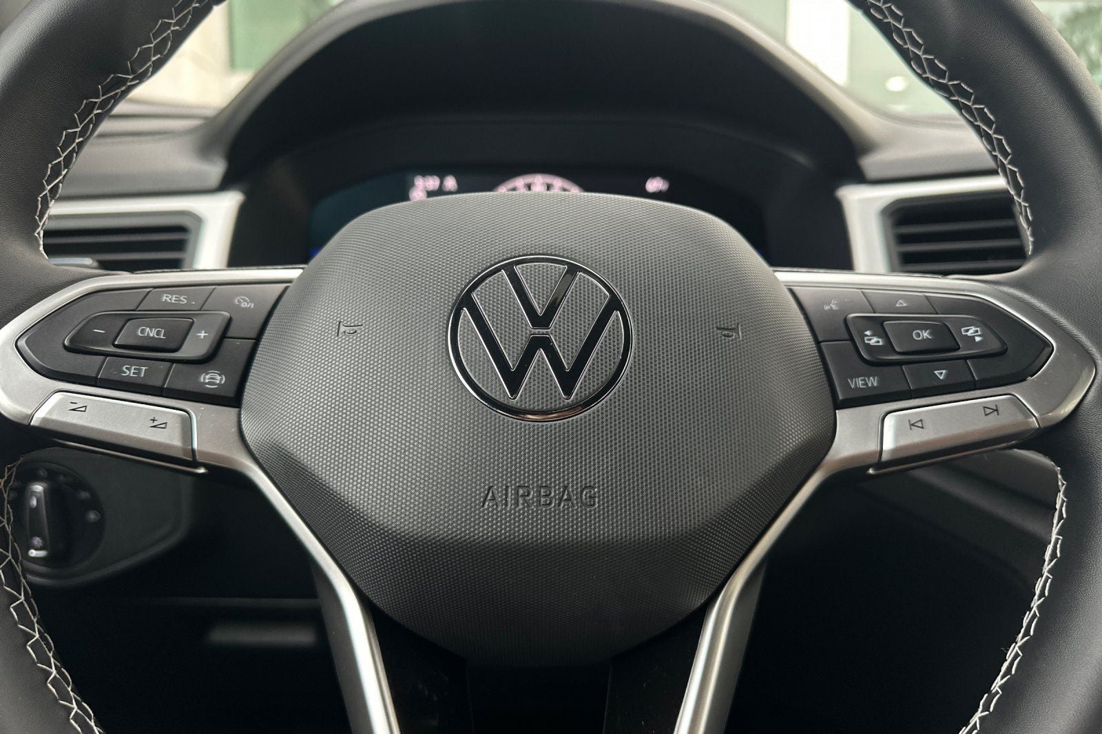 2022 Volkswagen Atlas Cross Sport 2.0T SE