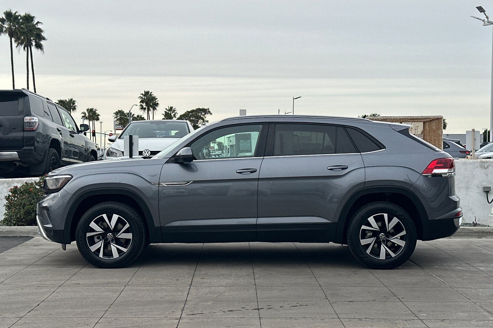 2022 Volkswagen Atlas Cross Sport 2.0T SE