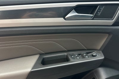 2023 Volkswagen Atlas Cross Sport 2.0T SEL R-Line