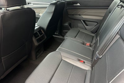 2023 Volkswagen Atlas Cross Sport 2.0T SEL R-Line