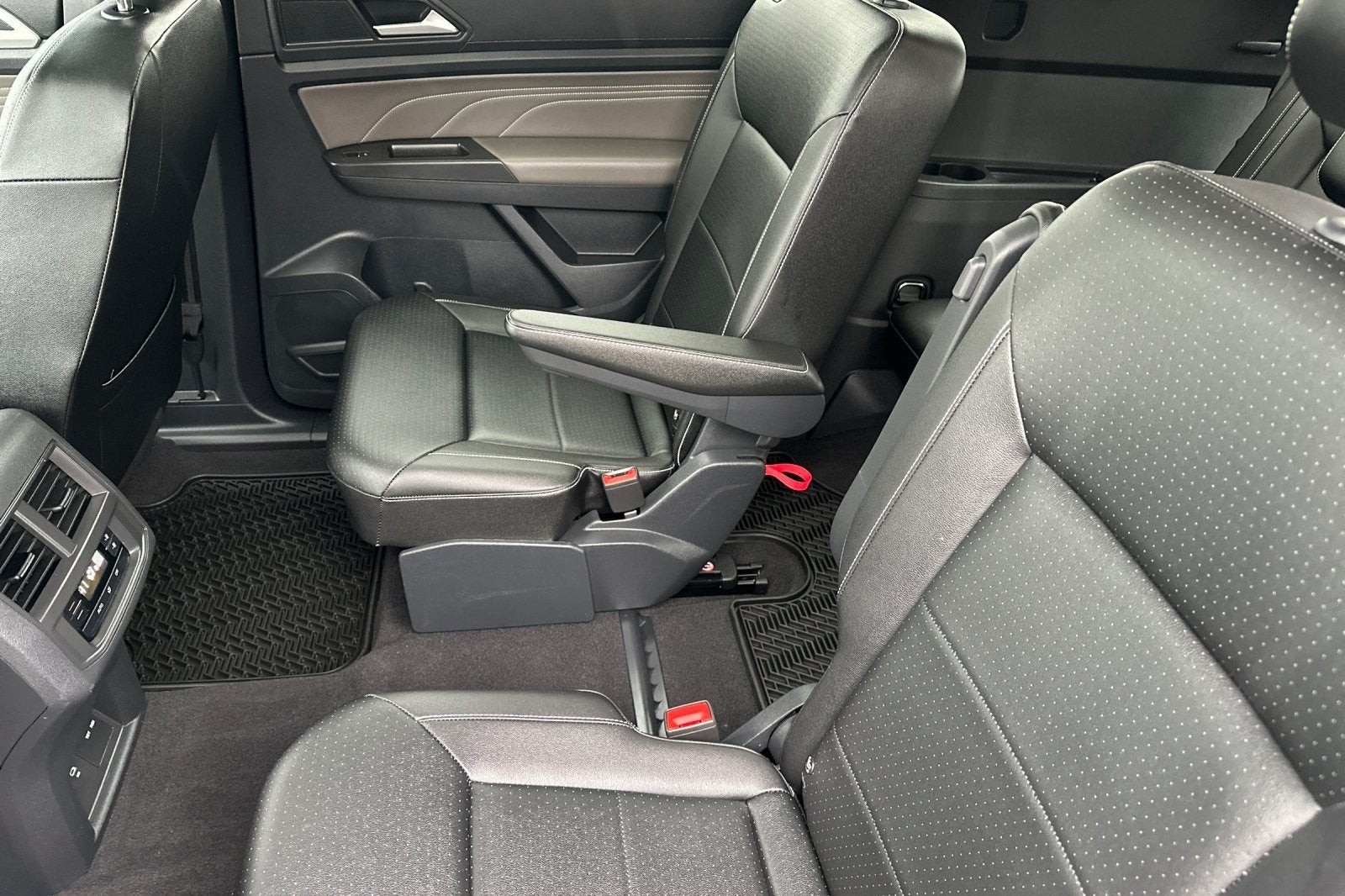 2023 Volkswagen Atlas 3.6L V6 SEL R-Line