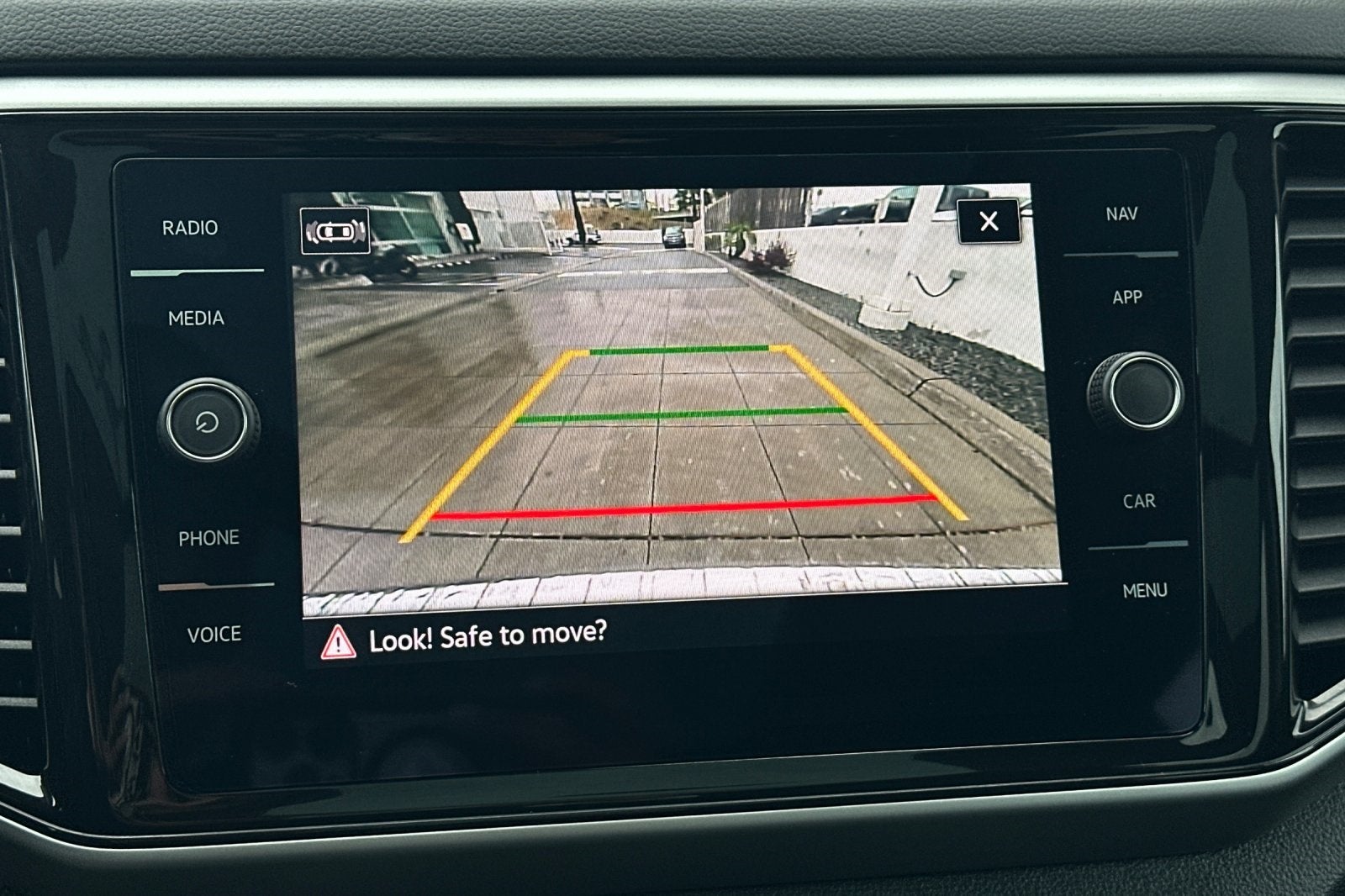 2023 Volkswagen Atlas 3.6L V6 SEL R-Line