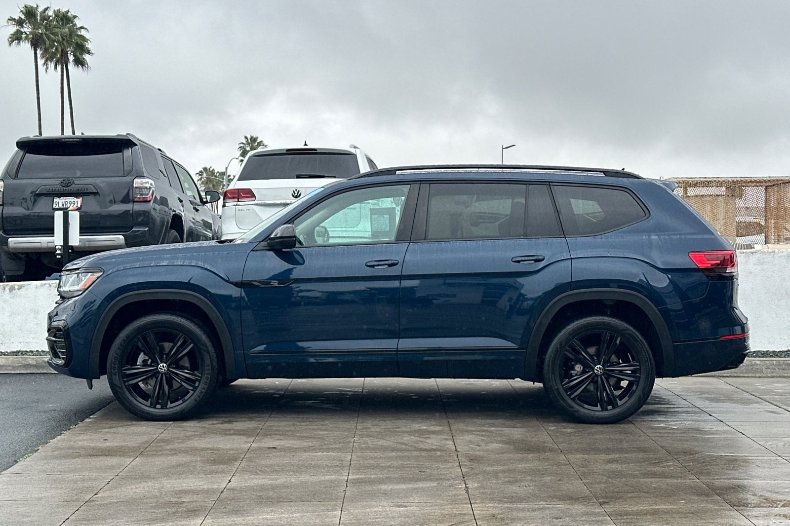 2023 Volkswagen Atlas 3.6L V6 SEL R-Line