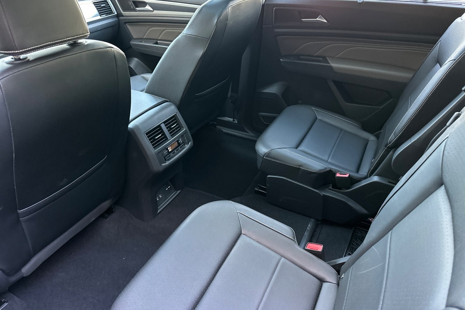 2023 Volkswagen Atlas 3.6L V6 SEL R-Line