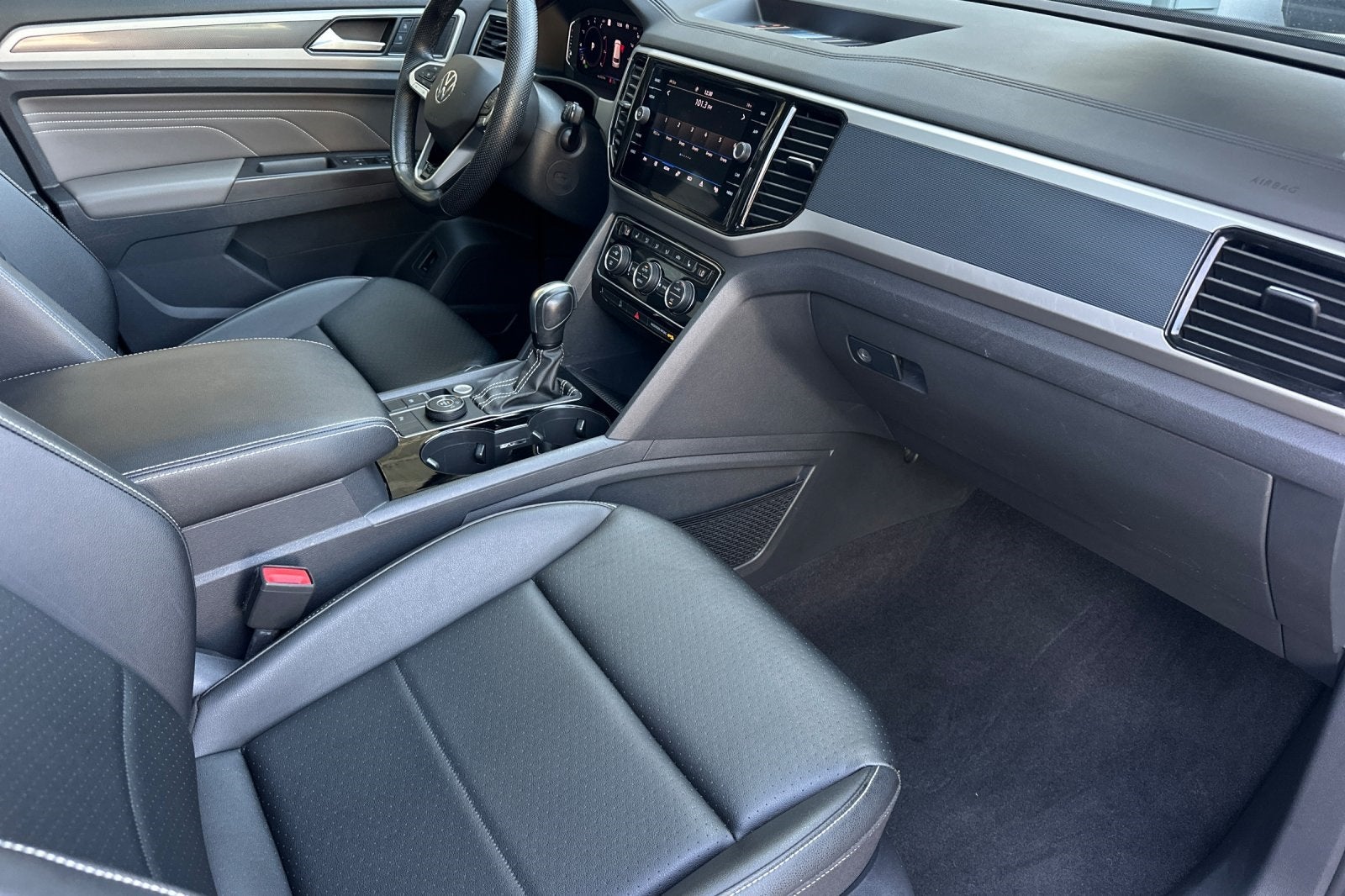 2023 Volkswagen Atlas 3.6L V6 SEL R-Line