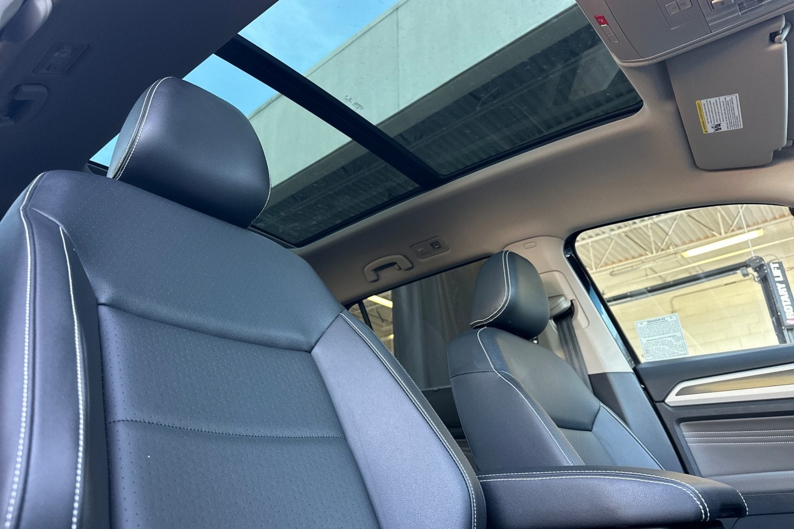 2023 Volkswagen Atlas 3.6L V6 SEL R-Line