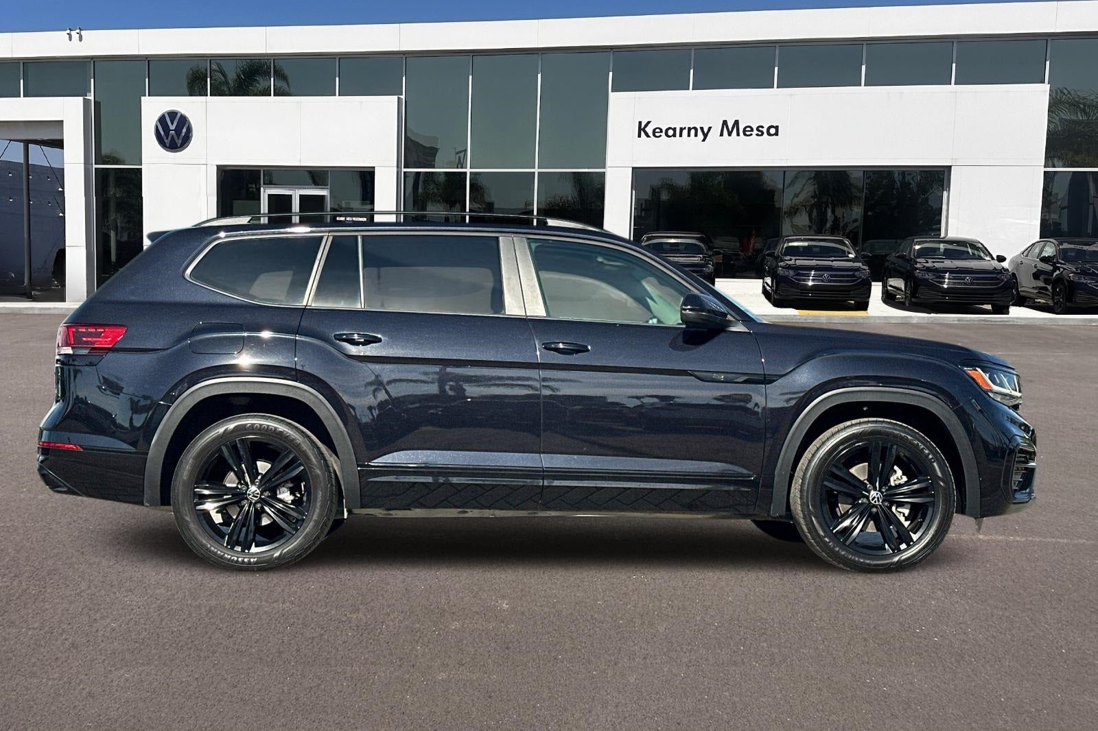 2023 Volkswagen Atlas 3.6L V6 SEL R-Line