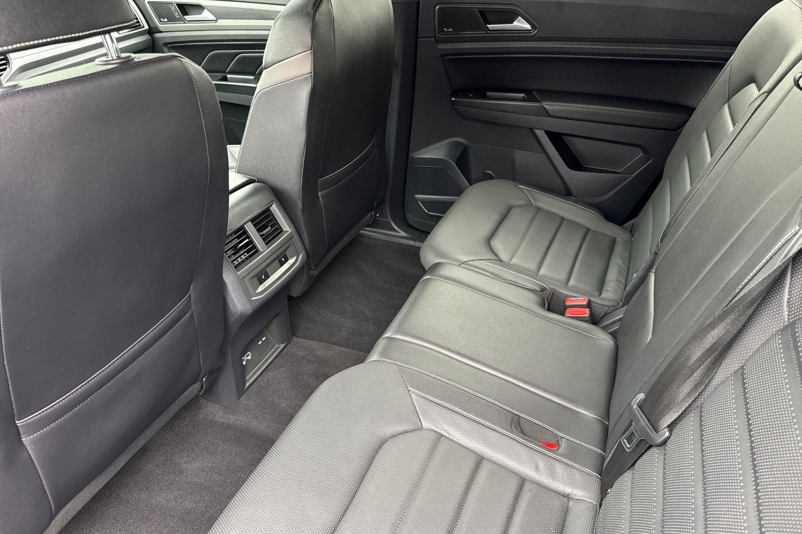 2020 Volkswagen Atlas Cross Sport 3.6L V6 SEL Premium R-Line 4Motion