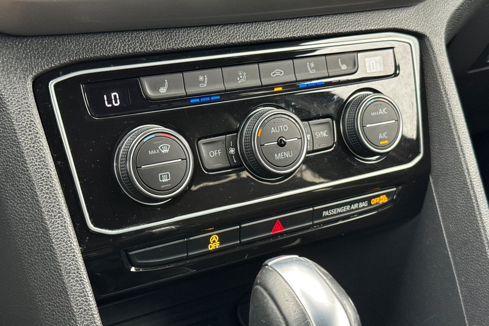 2020 Volkswagen Atlas Cross Sport 3.6L V6 SEL Premium R-Line 4Motion