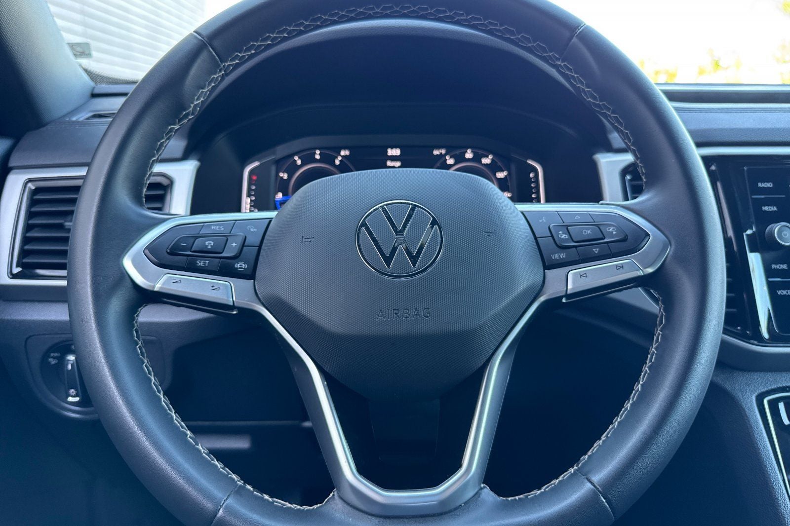 2023 Volkswagen Atlas Cross Sport 3.6L V6 SE w/Technology