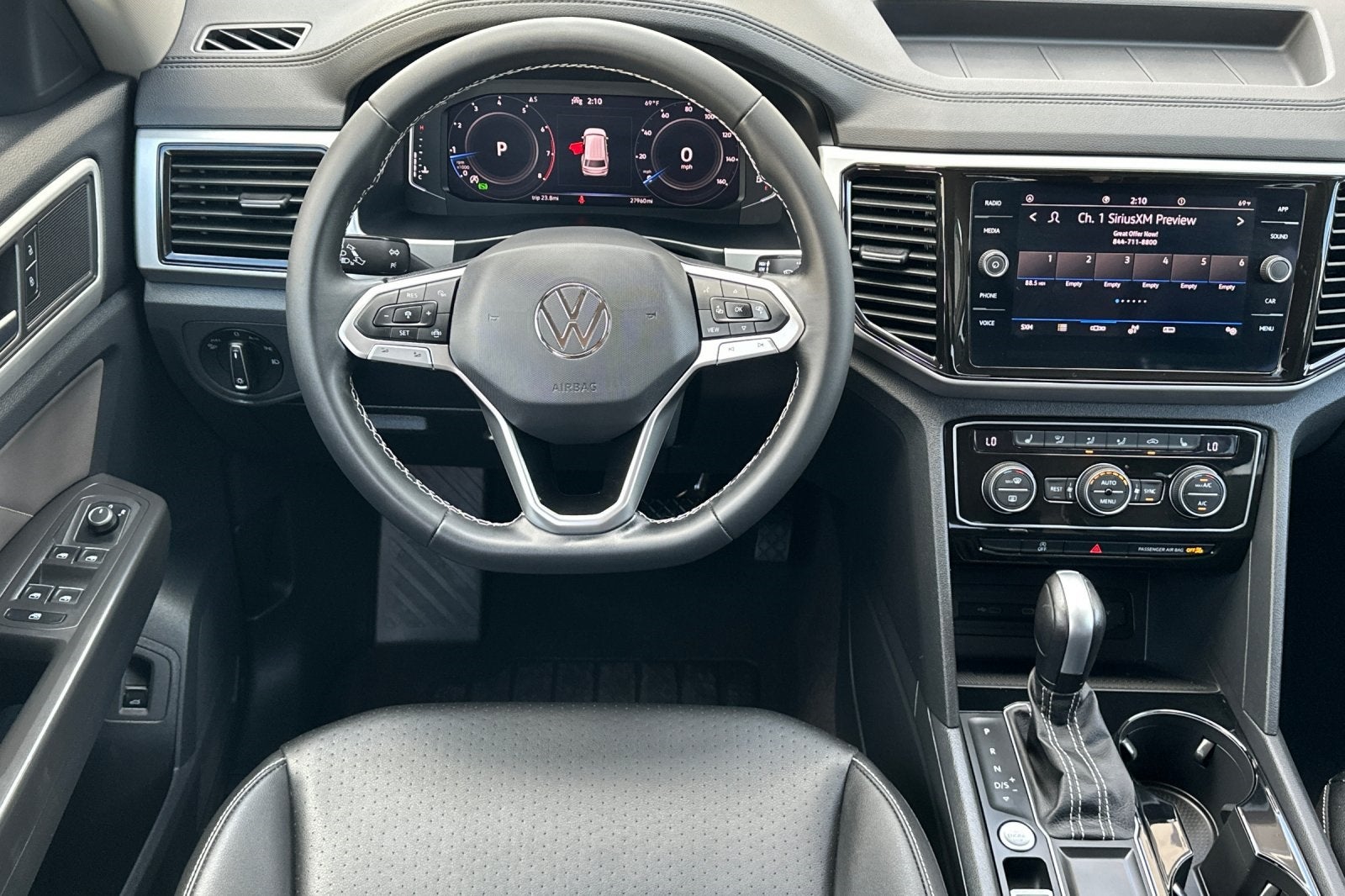 2023 Volkswagen Atlas 2.0T SE w/Technology