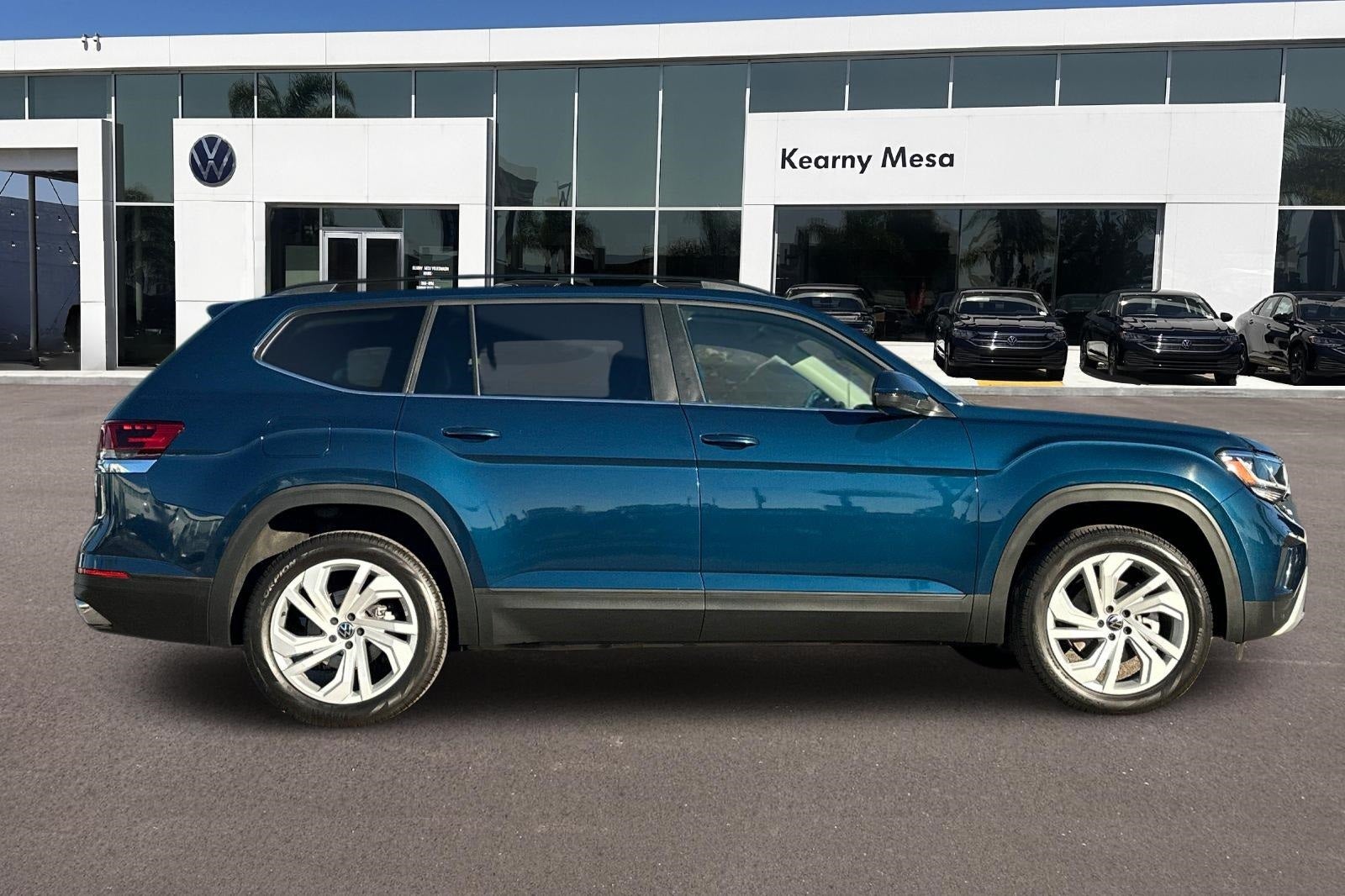 2023 Volkswagen Atlas 3.6L V6 SE w/Technology