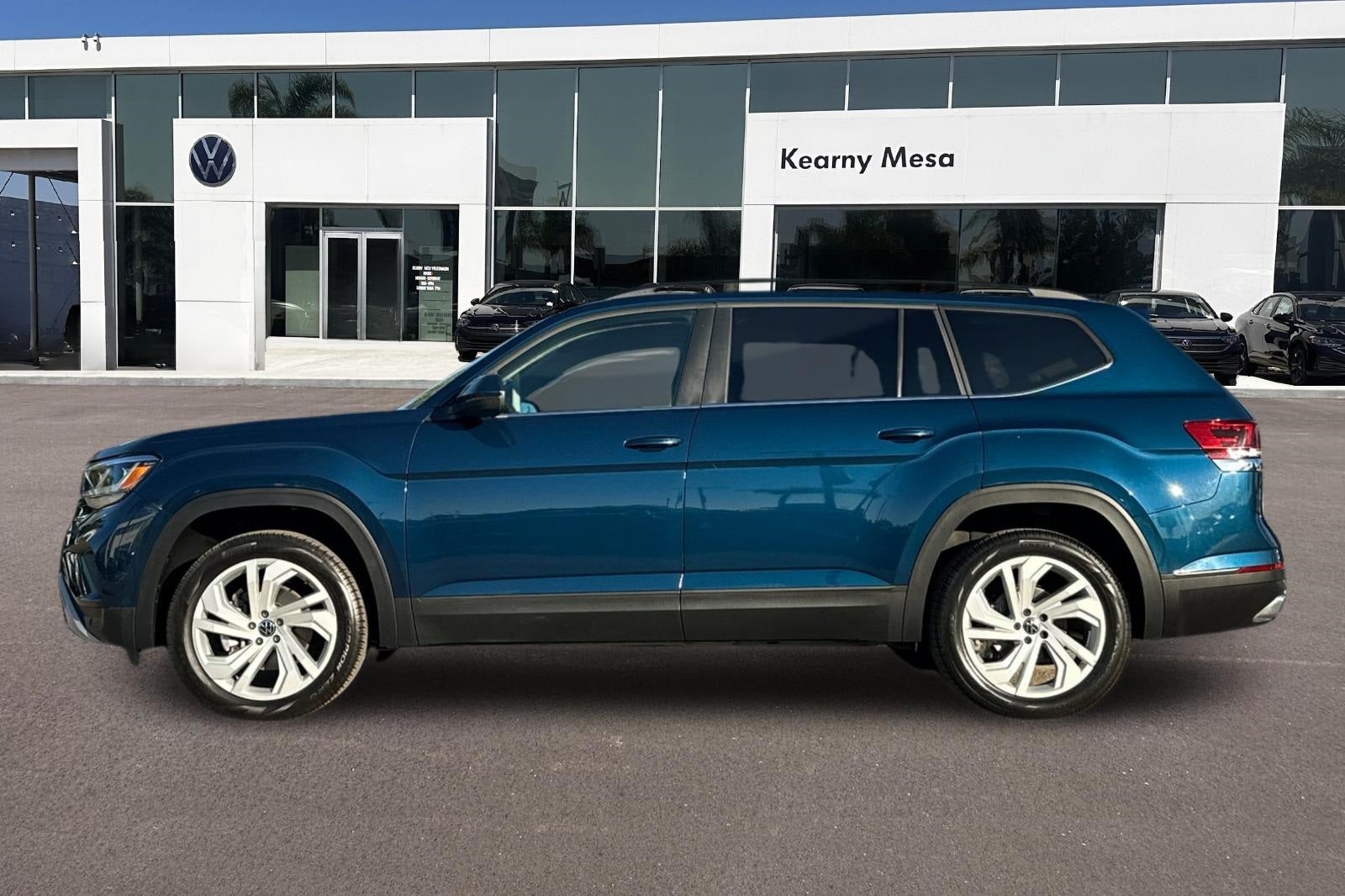 2023 Volkswagen Atlas 3.6L V6 SE w/Technology