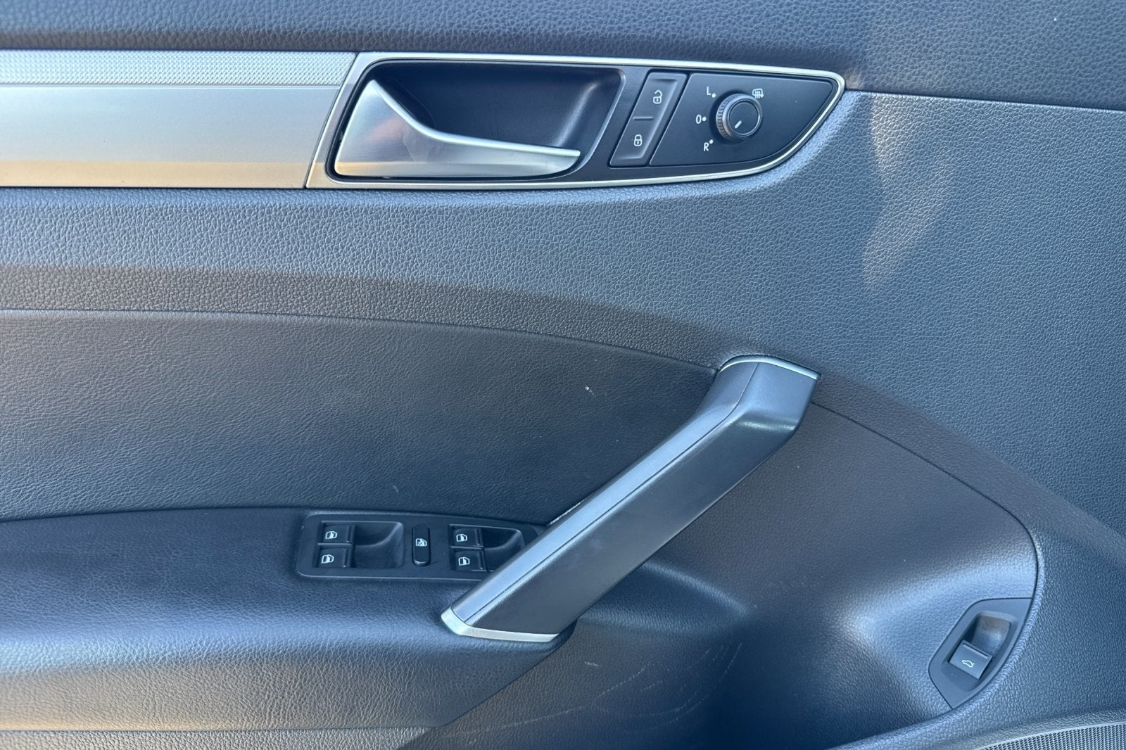 2019 Volkswagen Passat 2.0T Wolfsburg