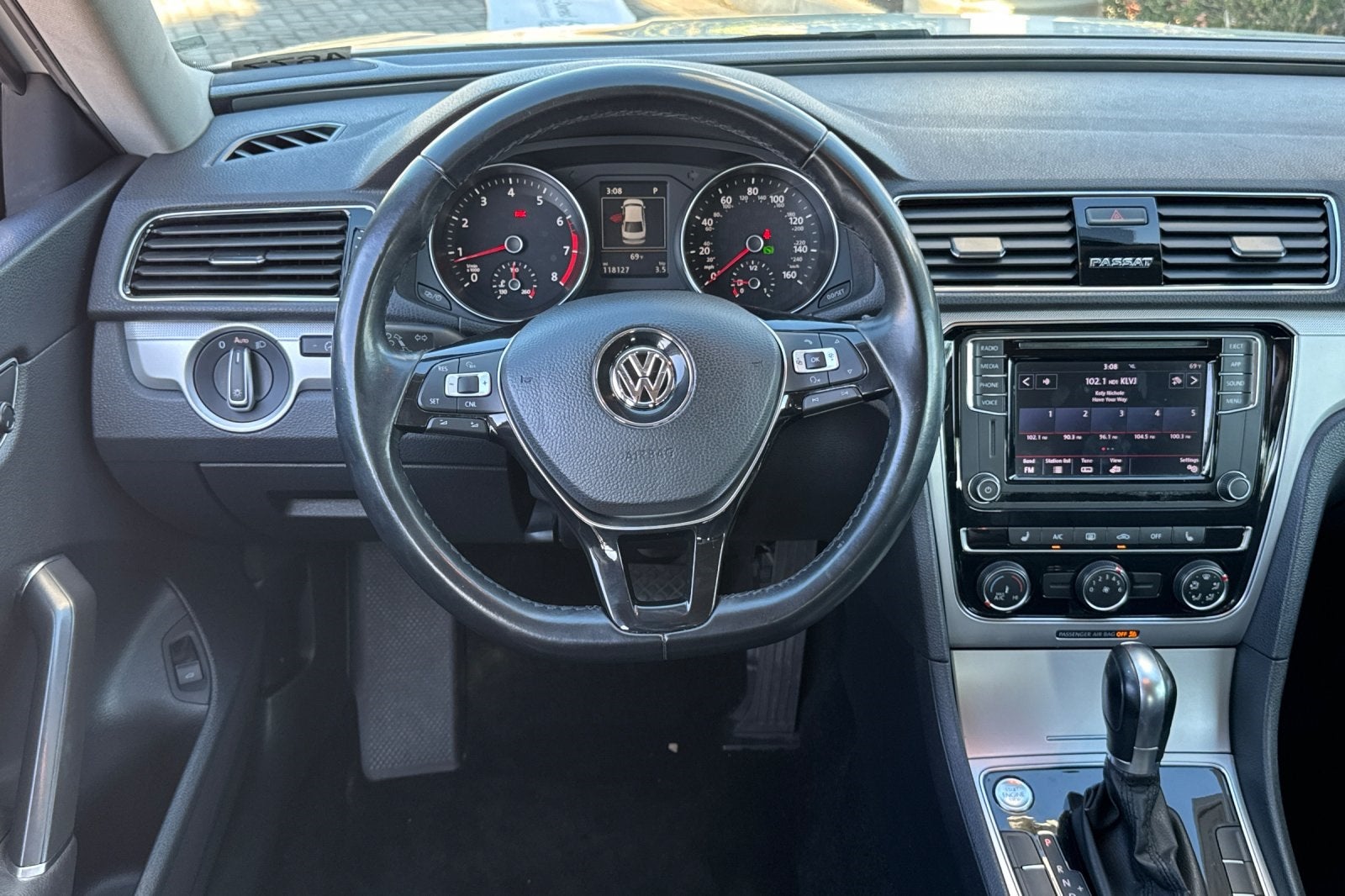 2019 Volkswagen Passat 2.0T Wolfsburg