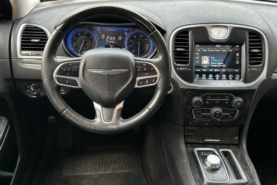 2017 Chrysler 300 C