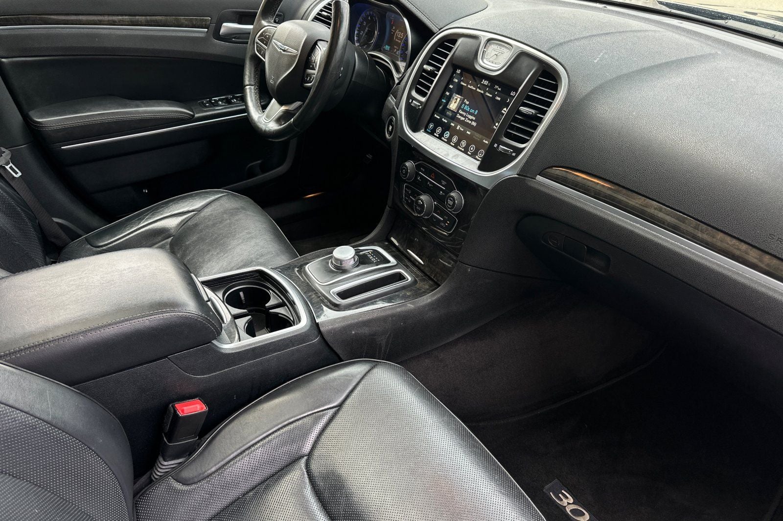 2017 Chrysler 300 C