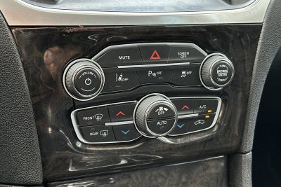 2017 Chrysler 300 C