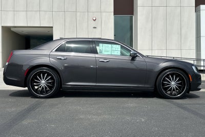 2017 Chrysler 300 C