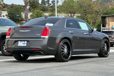 2017 Chrysler 300 C