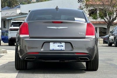2017 Chrysler 300 C