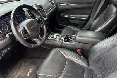 2017 Chrysler 300 C