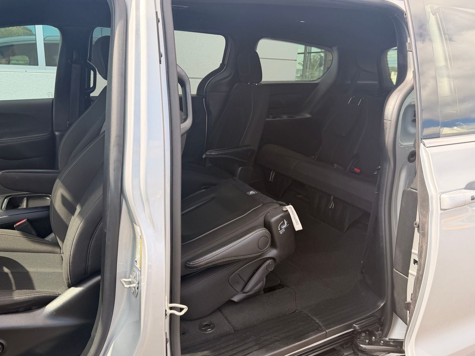 2024 Chrysler Pacifica Touring