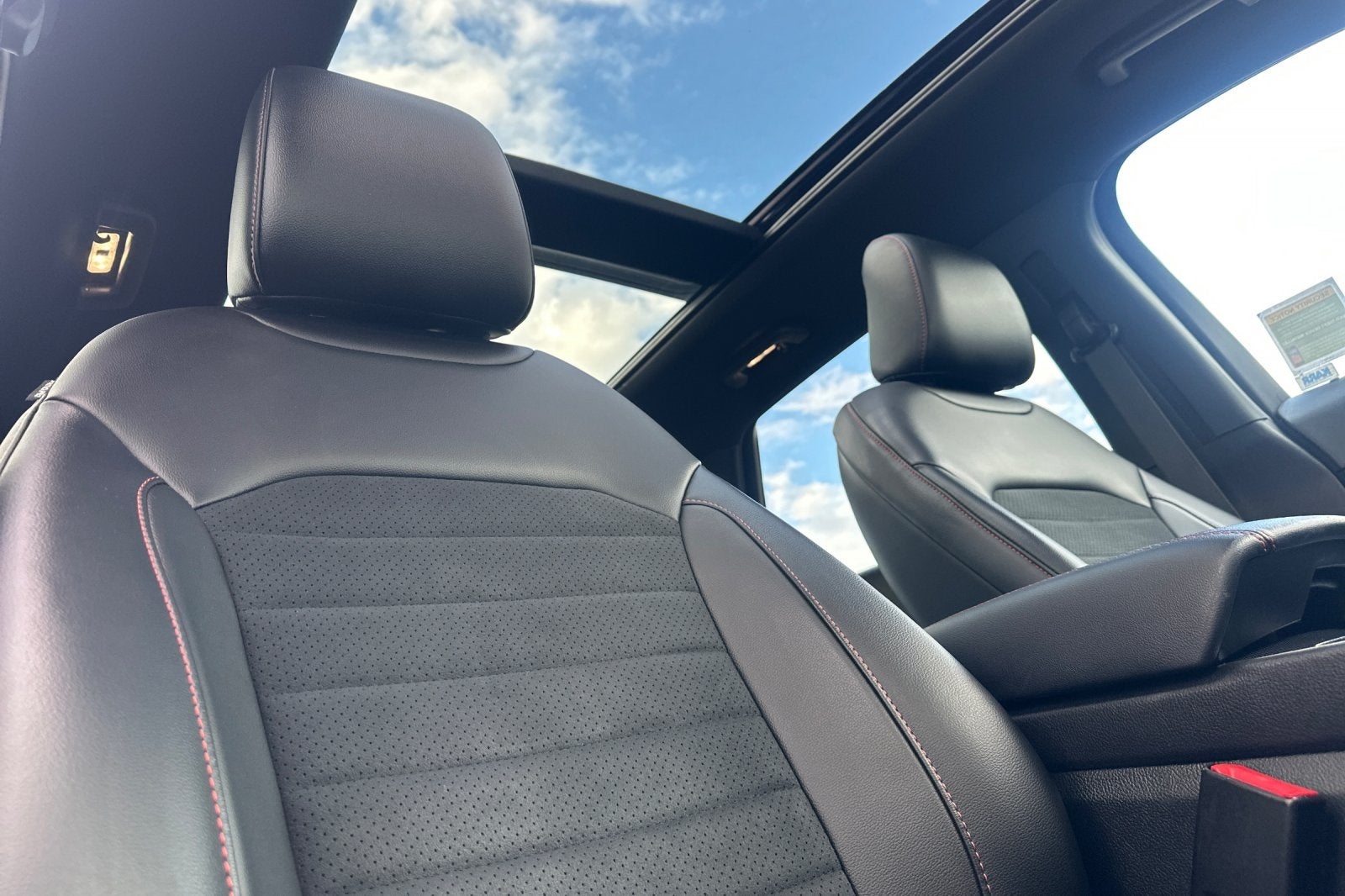 2021 Ford Edge ST Line